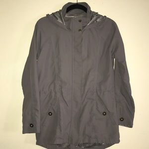 Lightweight women’s waterproof jacket